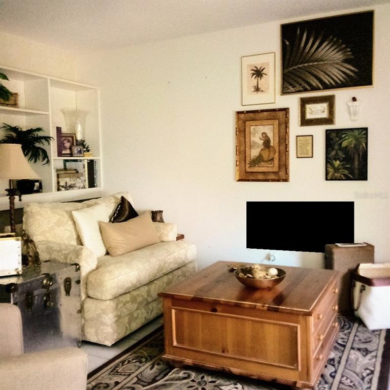 Picture of 722 S Blvd Of The Presidents Unit 201, Sarasota FL 34236