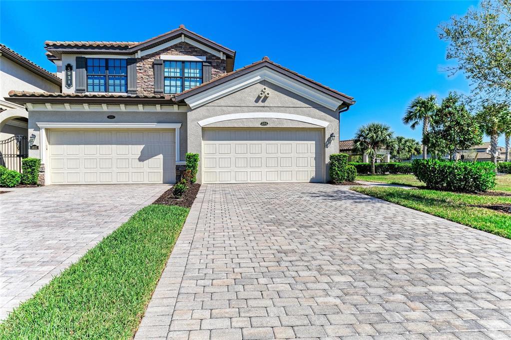 Picture of 5931 Wake Forest Run Unit 104, Bradenton, FL 34211