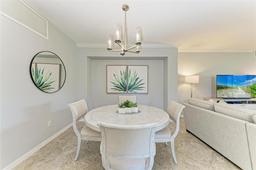 Picture of 5931 Wake Forest Run Unit 104, Bradenton, FL 34211
