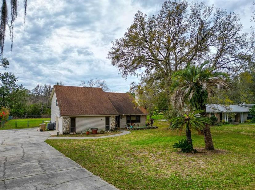 Picture of 9916 Jackson Road, Leesburg FL 34788