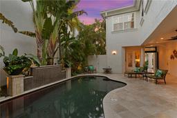 Picture of 926 Anchorage Road, Tampa, FL 33602