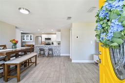 Picture of 472 36Th Avenue N, St Petersburg, FL 33704