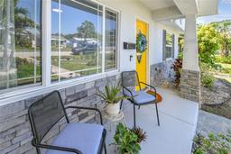 Picture of 472 36Th Avenue N, St Petersburg, FL 33704