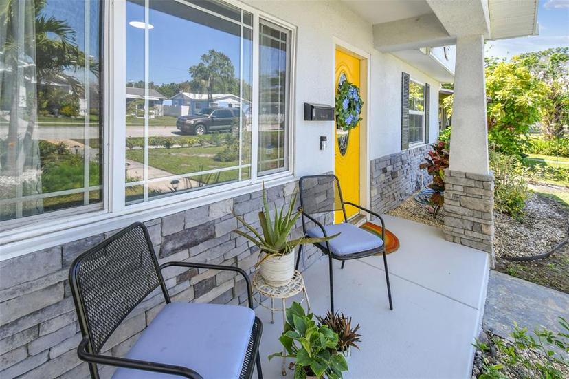Picture of 472 36Th Avenue N, St Petersburg FL 33704