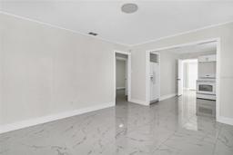 Picture of 304 E Hanlon Street, Tampa, FL 33604