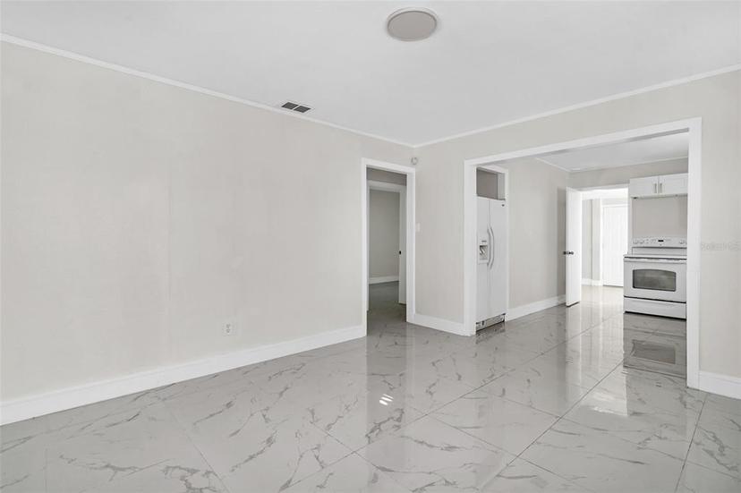 Picture of 304 E Hanlon Street, Tampa FL 33604