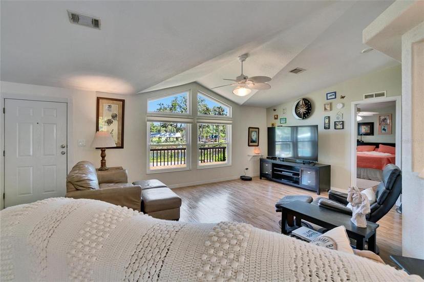 Picture of 8605 Parkway Circle, Riverview FL 33569