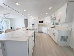 Picture of 2107 Palma Sola Boulevard Unit 23, Bradenton, FL 34209