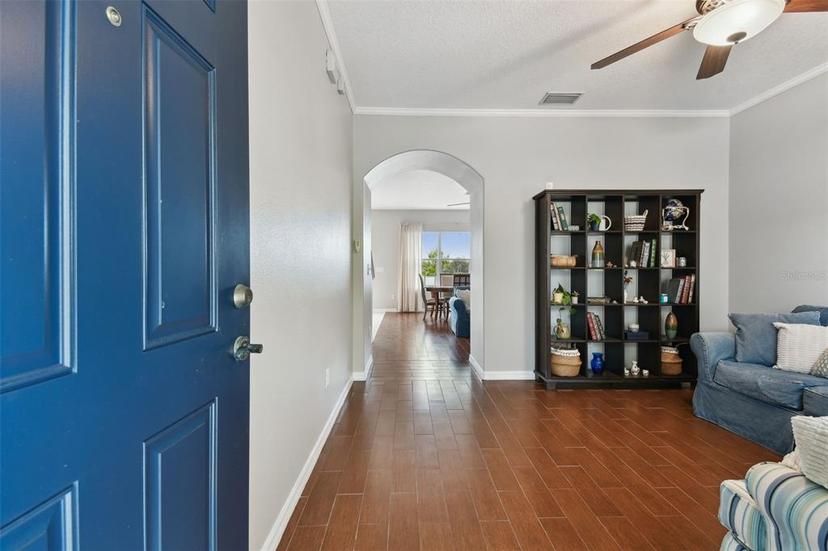 Picture of 12017 Citrus Leaf Drive, Gibsonton FL 33534