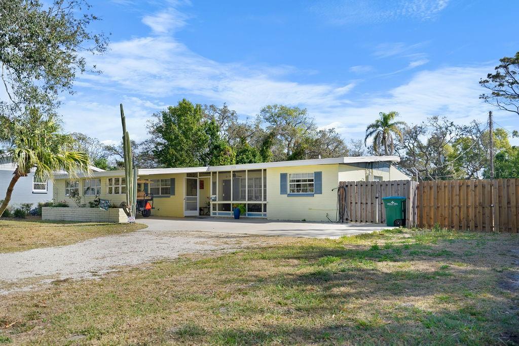 Picture of 1715 Areca Way, Daytona Beach, FL 32117