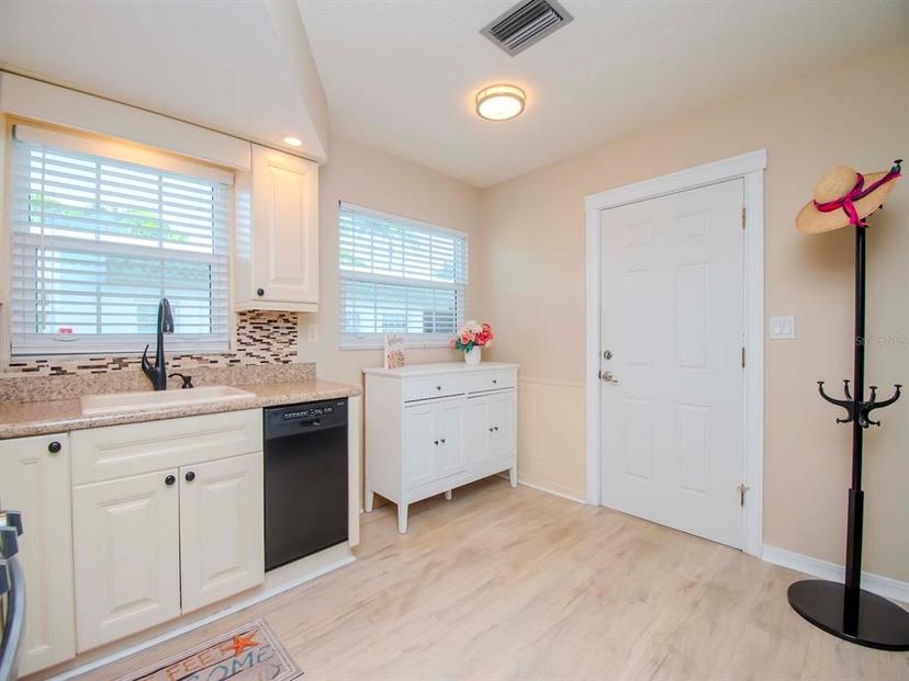 Picture of 7755 39Th Avenue N, St Petersburg FL 33709
