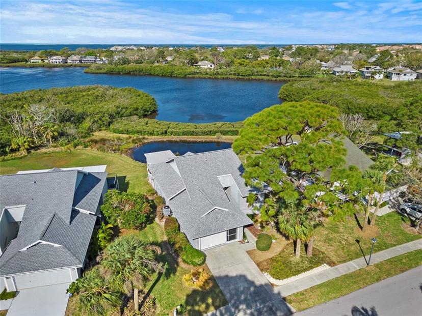 Picture of 1020 Lake Avoca Drive, Tarpon Springs FL 34689