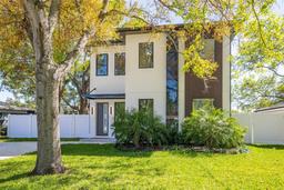 Picture of 3410 W Pearl Avenue, Tampa, FL 33611