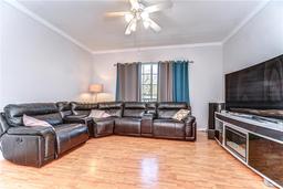 Picture of 133 S Sherrill Street Unit 133, Tampa, FL 33609