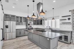 Picture of 3925 Bell Avenue, Sarasota, FL 34231