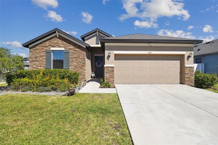 Picture of 1241 Florablu Drive, Seffner FL 33584