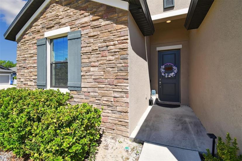 Picture of 1241 Florablu Drive, Seffner FL 33584