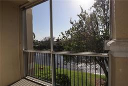 Picture of 5168 Northridge Road Unit 209, Sarasota, FL 34238