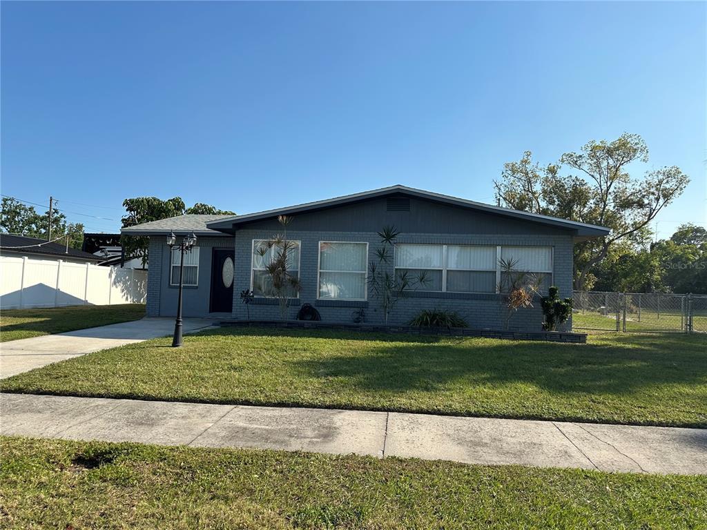 Picture of 707 Great Barford Street, Auburndale, FL 33823