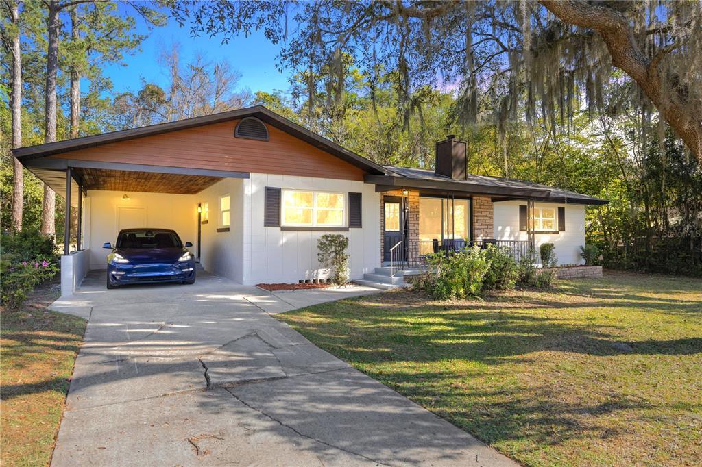 Picture of 1607 NE 10Th Street, Ocala, FL 34470