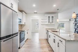 Picture of 12215 Snead Place, Tampa, FL 33624
