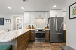 Picture of 302 Banana Street, Tarpon Springs, FL 34689