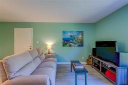 Picture of 501 EAST Bay Drive Unit 601, Largo, FL 33770