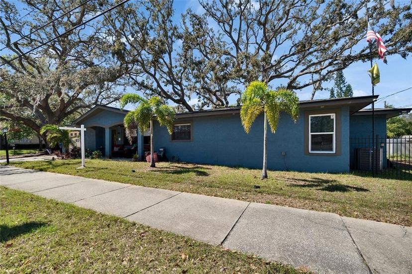Picture of 725 Philippe Parkway, Safety Harbor FL 34695