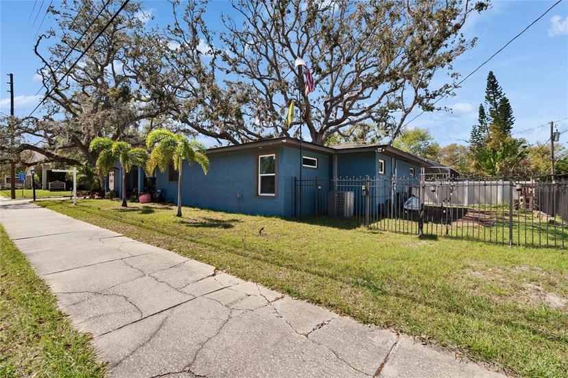 Picture of 725 Philippe Parkway, Safety Harbor FL 34695