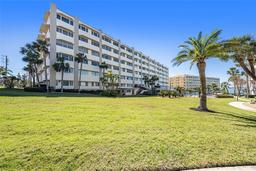 Picture of 100 Bluff View Drive Unit 614A, Belleair Bluffs, FL 33770