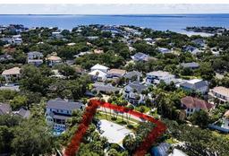Picture of 2606 S Hawthorne Circle, Tampa, FL 33629