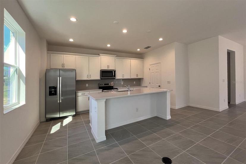 Picture of 7028 Rolling Leaf Road, Groveland FL 34736