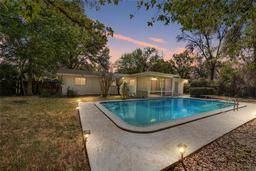 Picture of 16 SW 40Th Street, Gainesville, FL 32607