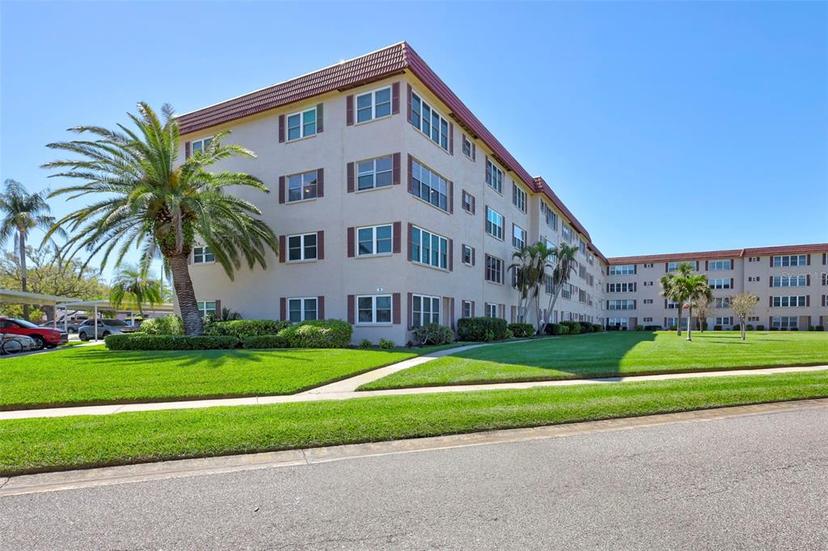 Picture of 9950 62Nd Terrace N Unit 319, St Petersburg FL 33708