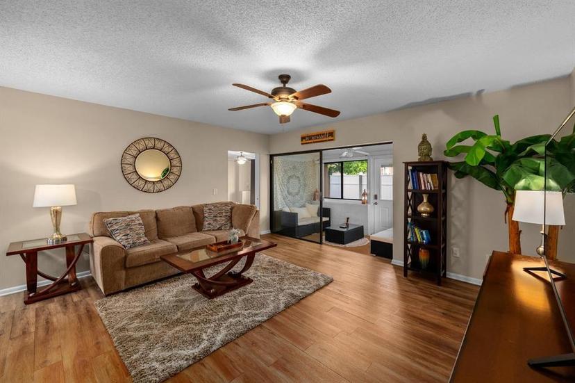 Picture of 10519 Weeping Willow Place, Tampa FL 33624