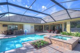 Picture of 16318 Palmettoglen Court, Lithia, FL 33547