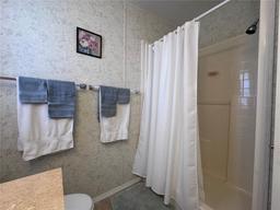 Picture of 20000 Us Highway 19 N Unit 512, Clearwater, FL 33764