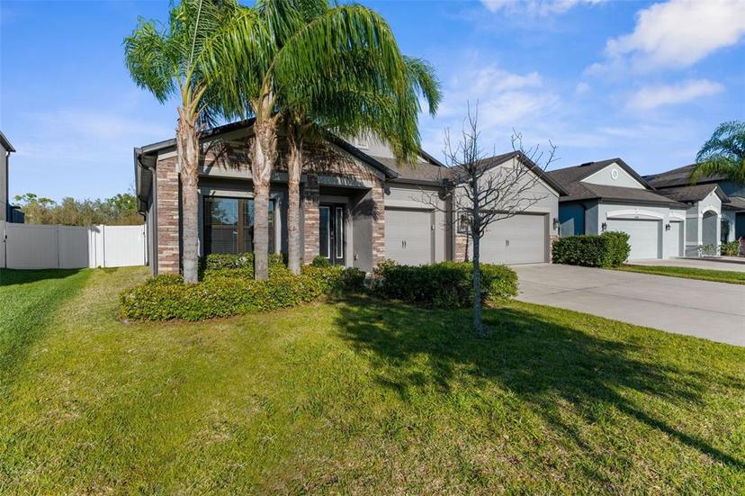 Picture of 11432 Leland Groves Drive, Riverview FL 33579