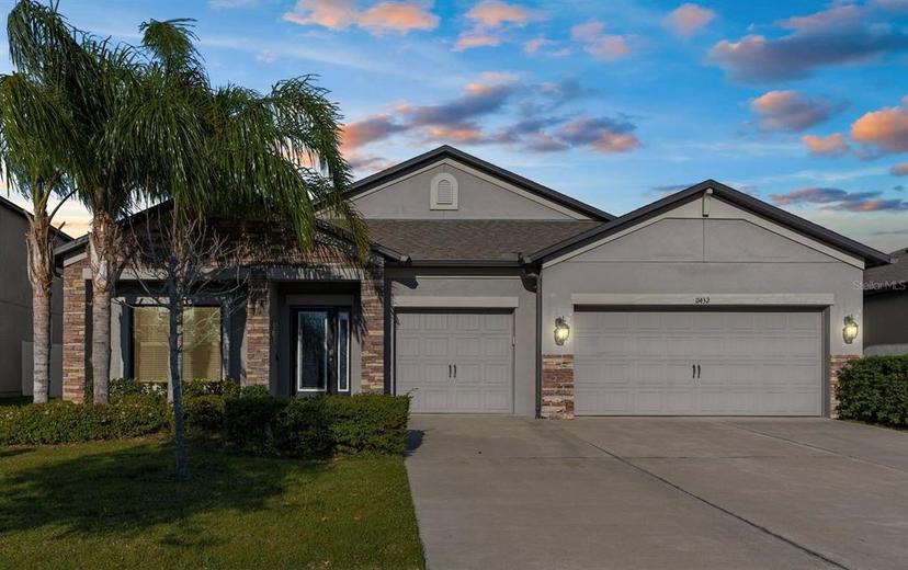 Picture of 11432 Leland Groves Drive, Riverview FL 33579