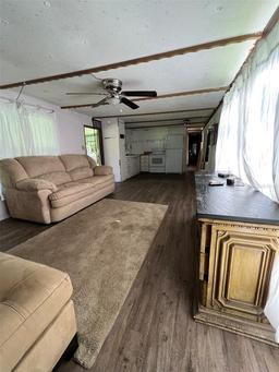 Picture of 4598 Cr 690, Webster, FL 33597