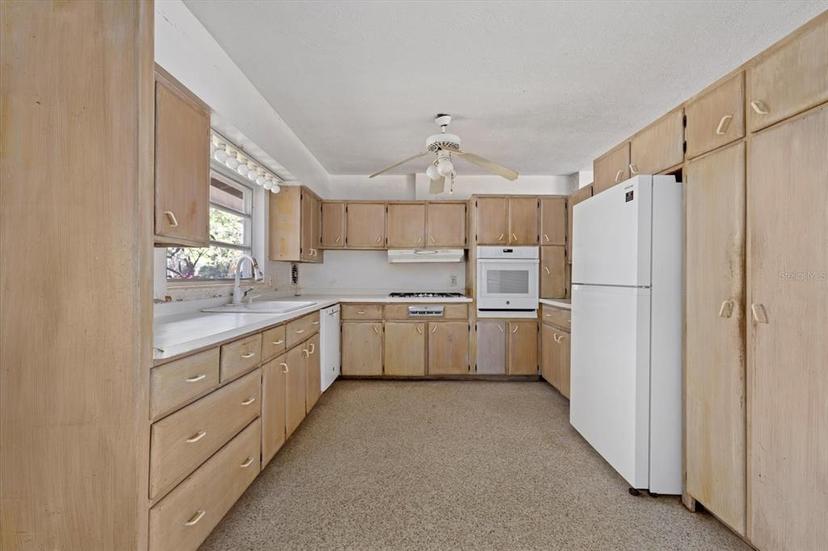 Picture of 3466 Tanglewood Drive, Sarasota FL 34239