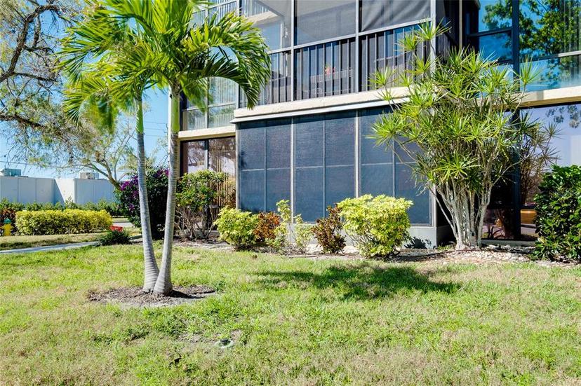 Picture of 612 Bird Bay Drive S Unit 116, Venice FL 34285