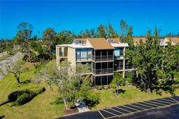 Picture of 612 Bird Bay Drive S Unit 116, Venice, FL 34285