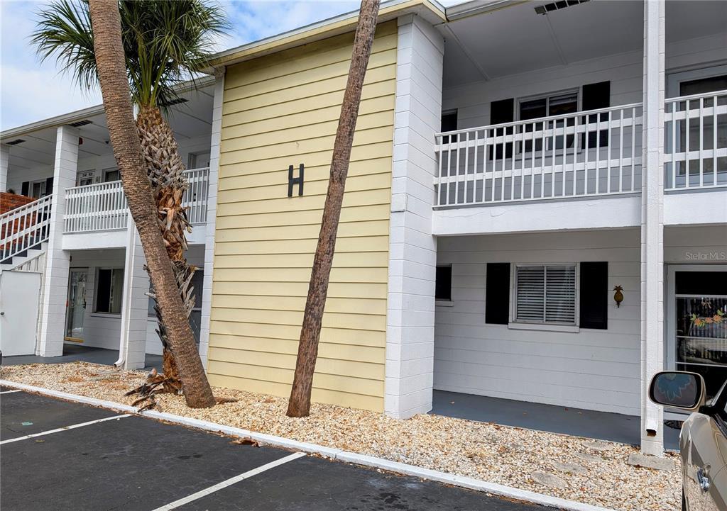 Picture of 1531 Pleasant Road Unit H-3, Bradenton, FL 34207