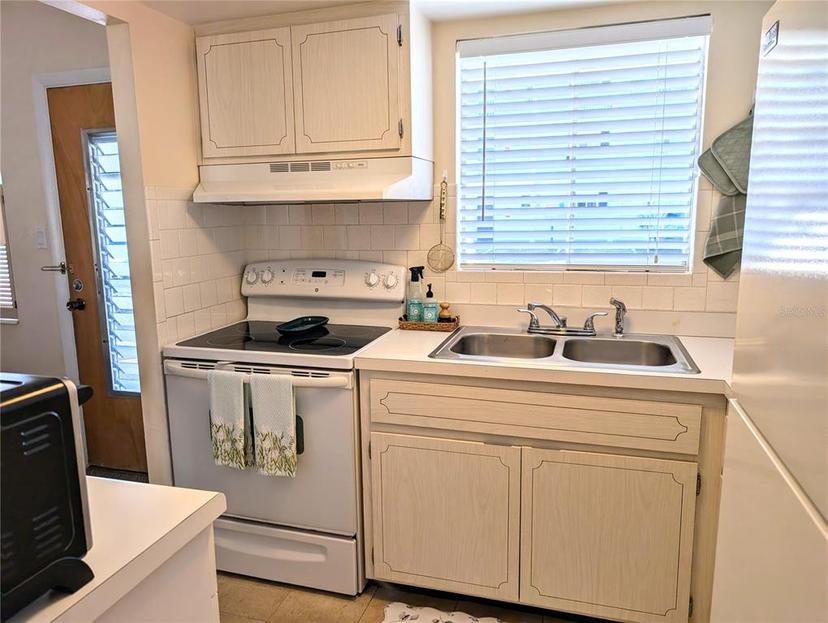 Picture of 1531 Pleasant Road Unit H-3, Bradenton FL 34207