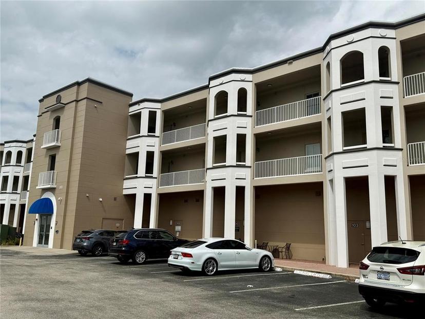 Picture of 8111 Lakewood Main Street Unit 207, Lakewood Ranch FL 34202