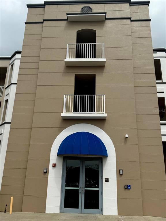 Picture of 8111 Lakewood Main Street Unit 207, Lakewood Ranch FL 34202