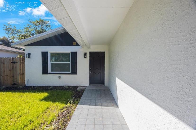 Picture of 509 13Th Avenue Nw, Largo FL 33770