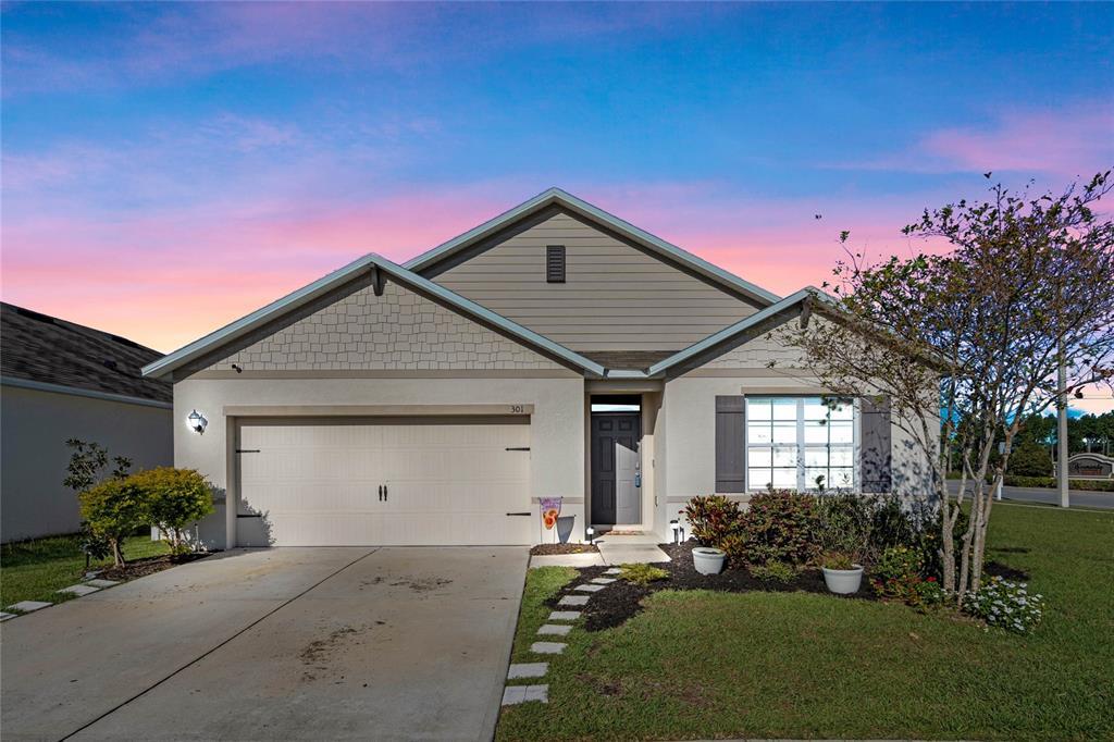 Picture of 301 St Georges Circle, Eagle Lake, FL 33839