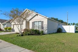 Picture of 301 St Georges Circle, Eagle Lake, FL 33839